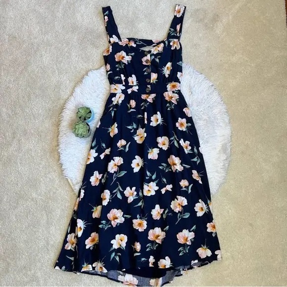 Reformation Dress XS Lani style - Picture 3 of 3